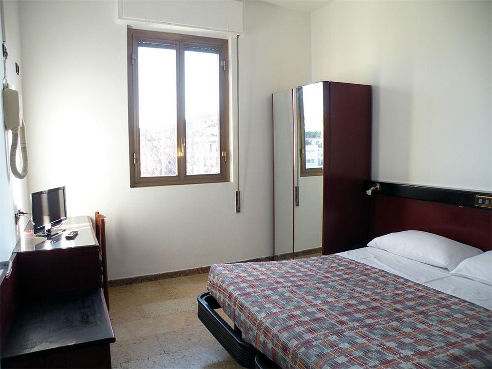Hotel Virgilio 米兰 外观 照片